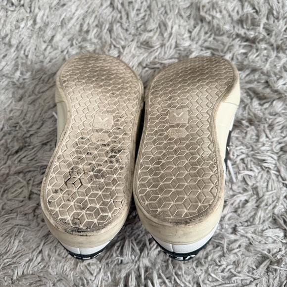 Veja Campo Sneakers - Picture 5 of 8